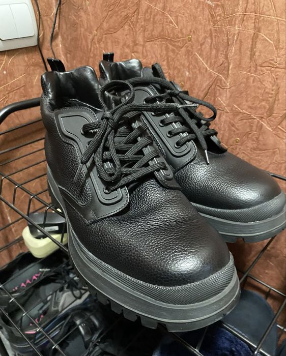 Ботинки PRADA на меху 42,5 размер