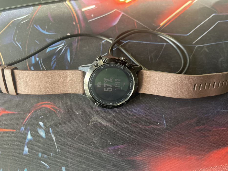 Продам часы Garmin fenix 5