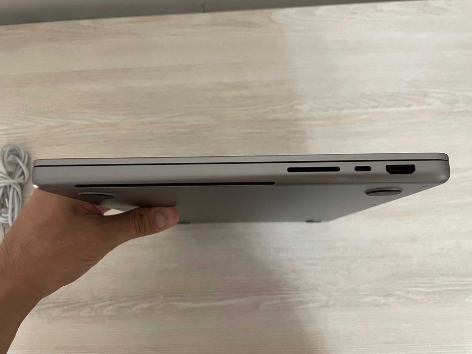 Macbook pro M2 Max 32/1TB 14 inch 100% 139 циклов