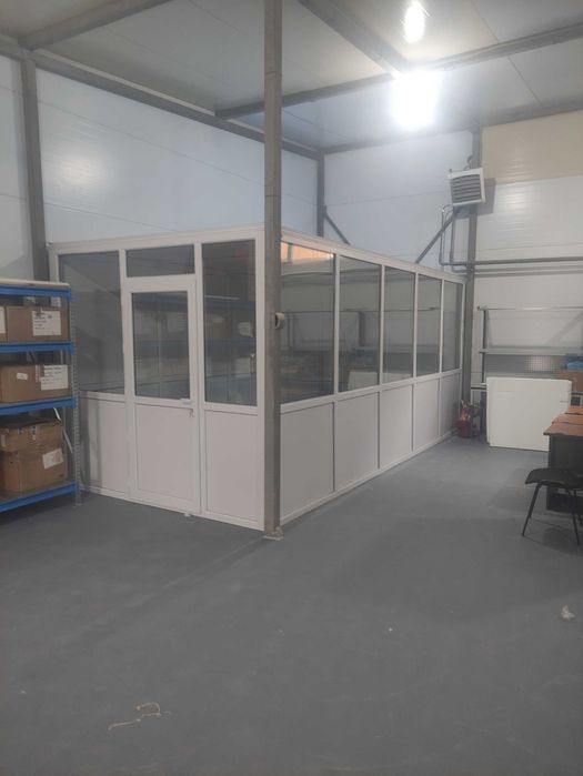 Пластиковые двери, витражи, перегородки.