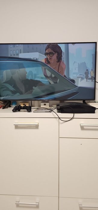 Ps3 PlayStation 3 cu controler și joc GTA