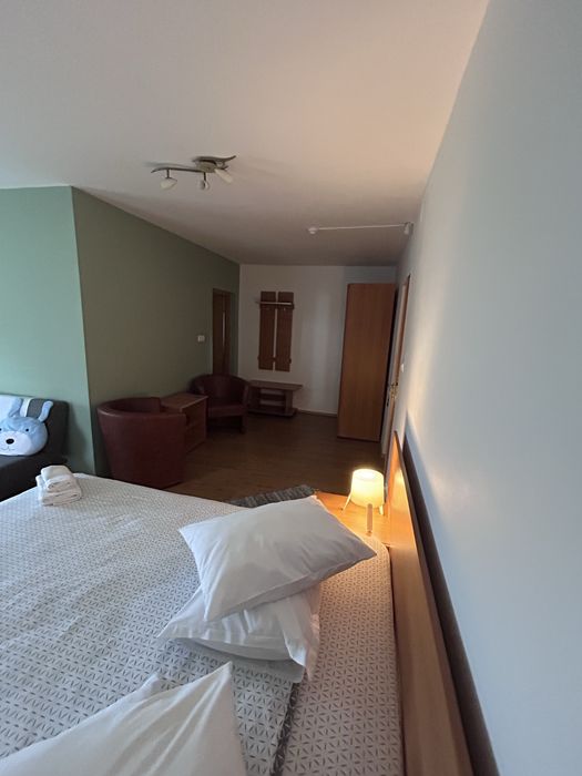 Camin de batrani de inchiriat