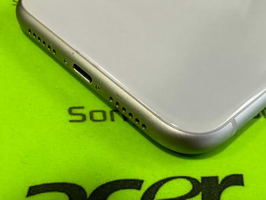 *256*gb iphone 11 Purple фабрично отключен