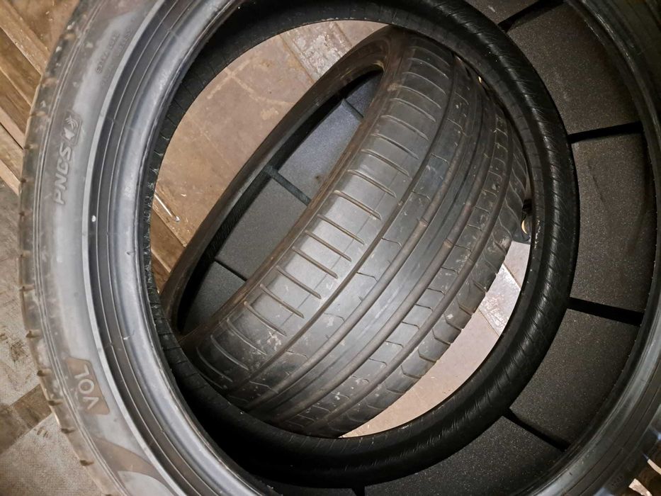 2 anvelope 265/35 R22 Pirelli