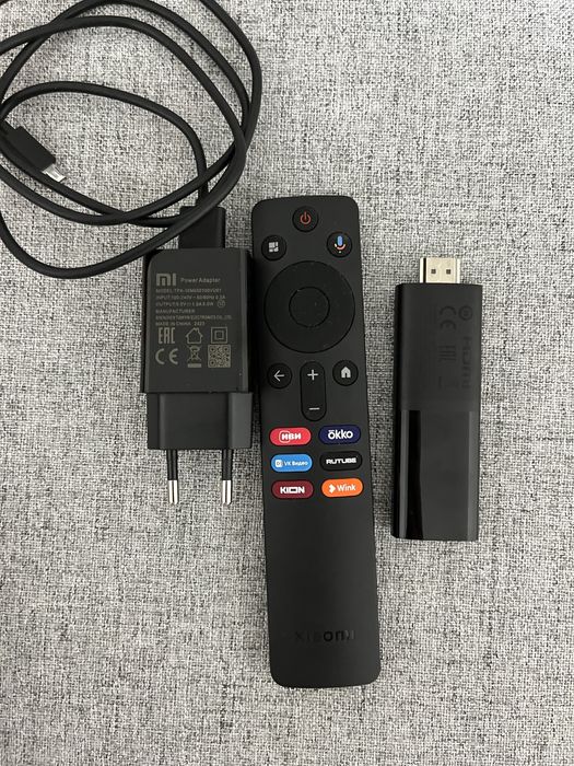 Продам тв  приставка MI TV STICK