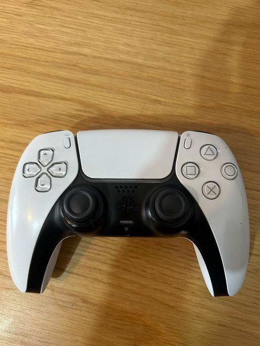 Vând manetă originală Sony DualSense pentru PS5