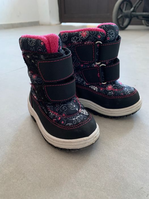 Детски маратонки и боти