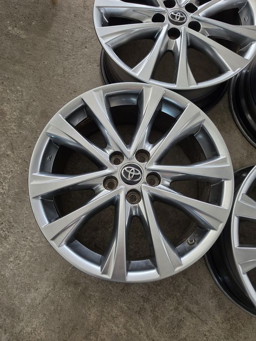 Джанти 18 / 5х114,3 - Toyota Rav4 и др. 5x114,3
