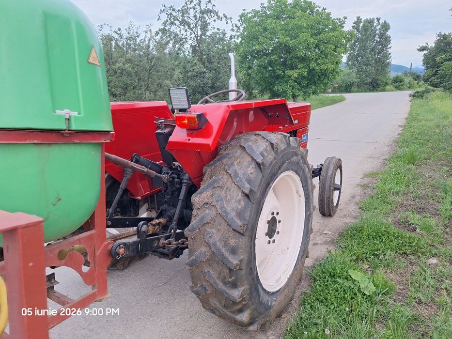 Tractor Universal 445 af:1995 Carte Ro!