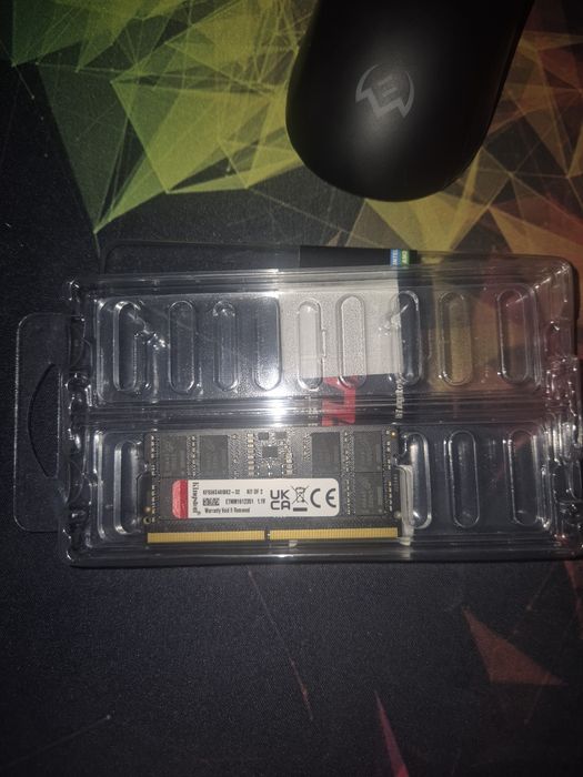 Оперативная память Kingston KF556S40IB-32 16 Гб