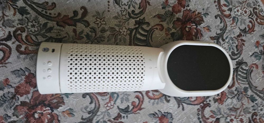 Aparat pentru purificat aerul de birou/camera