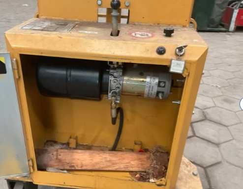 Transpalete electrice si manuale