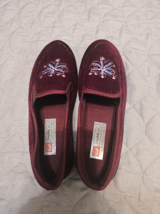 Продам тапочки велюровые , новые