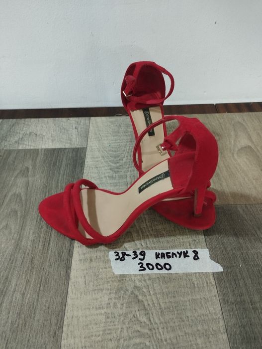 Туфли, босоножки 38-39