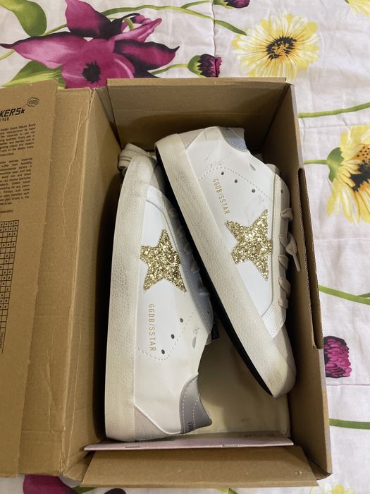 Adidasi dama golden goose