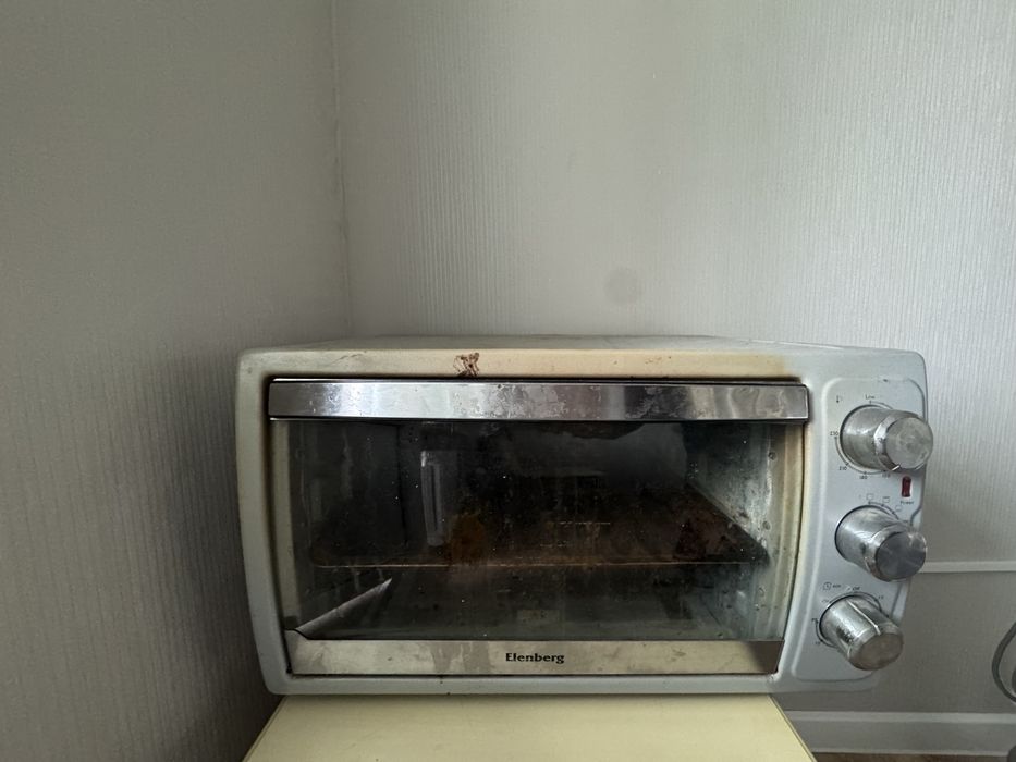 Продам духовку , работает отлично