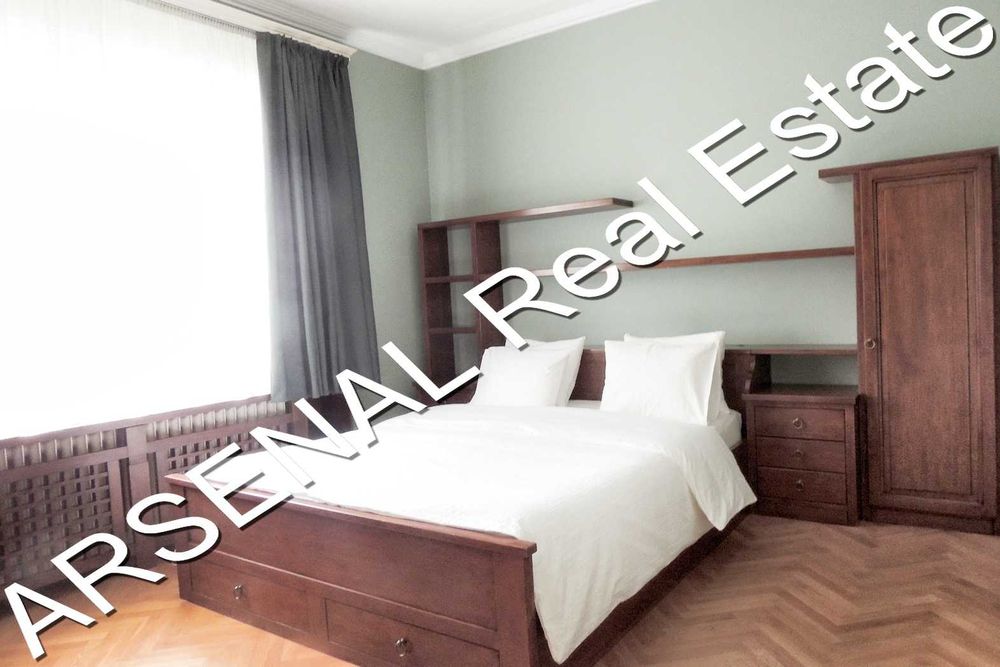 Дава се под наем Тристаен апартамент в София, Център - 204 кв.м за 1600 € - Снимка #5