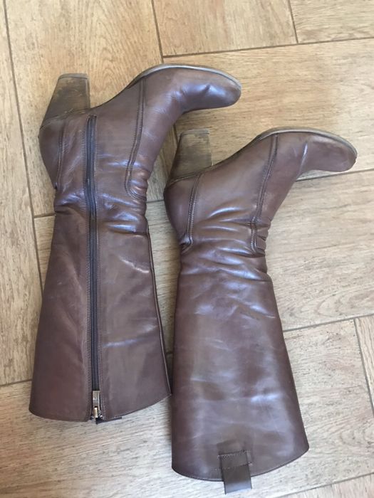 Чанта и Ботуши от естествена мека кожа в цвят мляко с какао