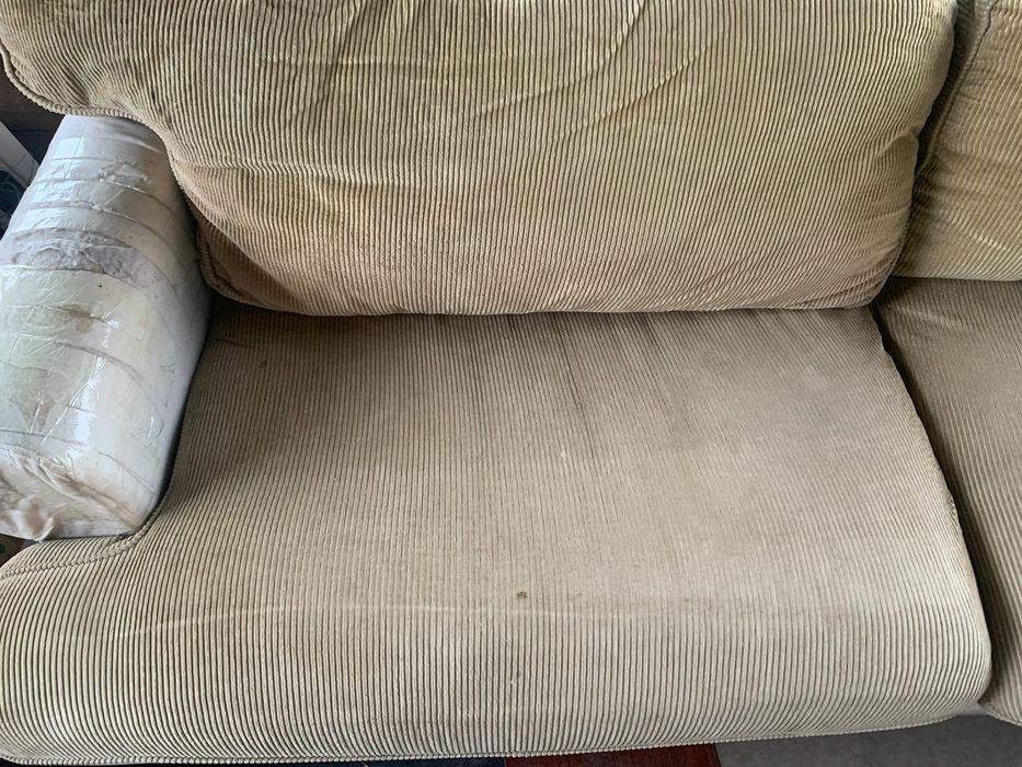 Срочно продам диван