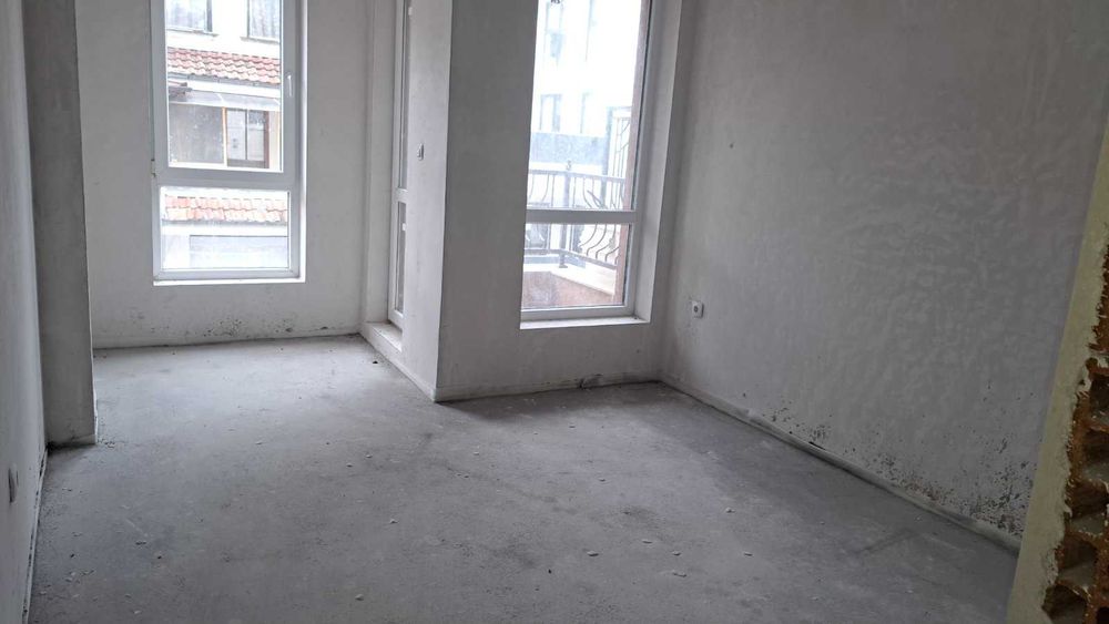 Тристаен апартамент НС