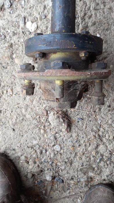 De vanzare ax remorca