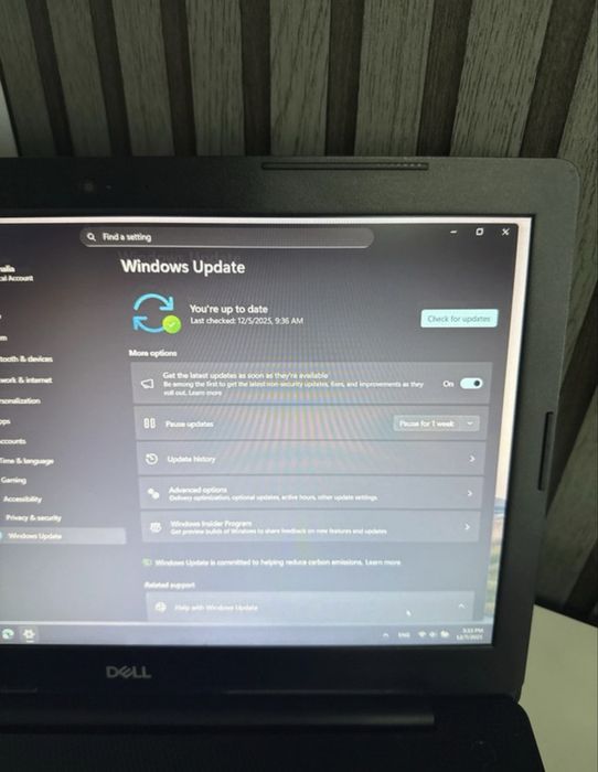 Laptop DELL Inspiron 3593