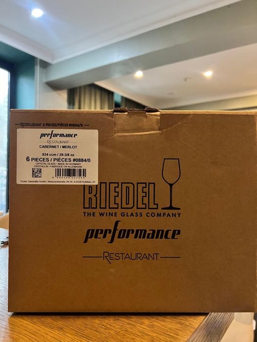 Продам бокалы для вина Riedel