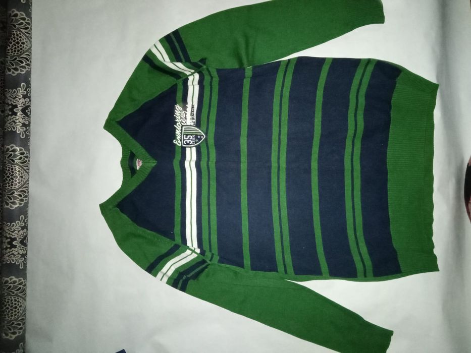 Пуловер(свитер).