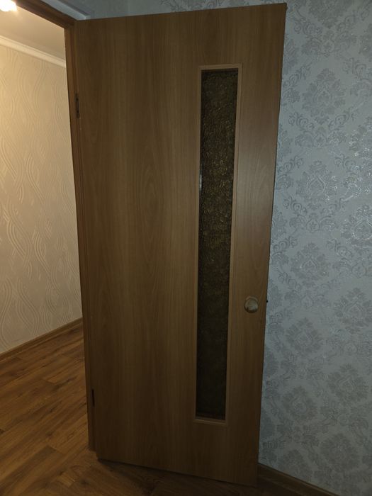 Продам межкомнатные двери