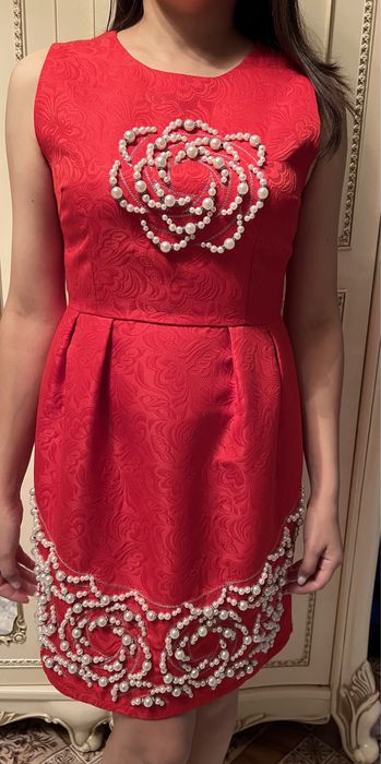 очень красивое эксклюзивное платье