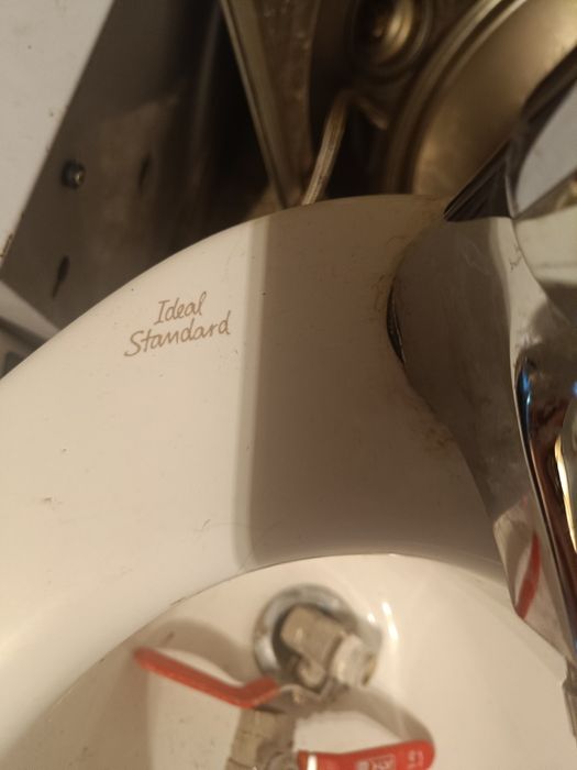 Продам биде со смесителем