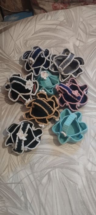 вязаные корзинки (ручная работа)