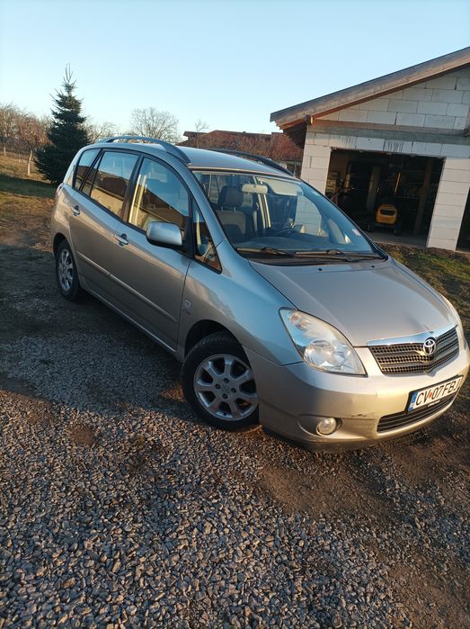 Vând Toyota Corolla Verso
