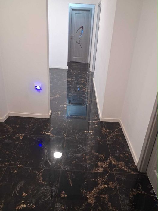 Apartament cu 3 camere de vânzare