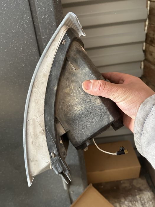 Продам решетку и туманки