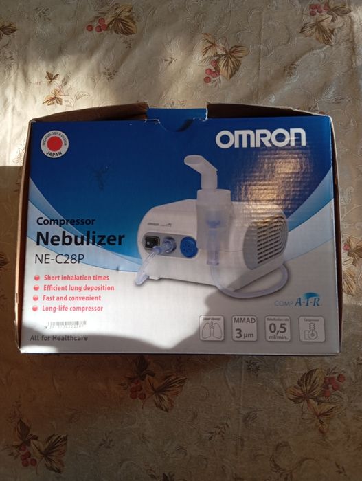 Ингалятор  OMRON лечебный