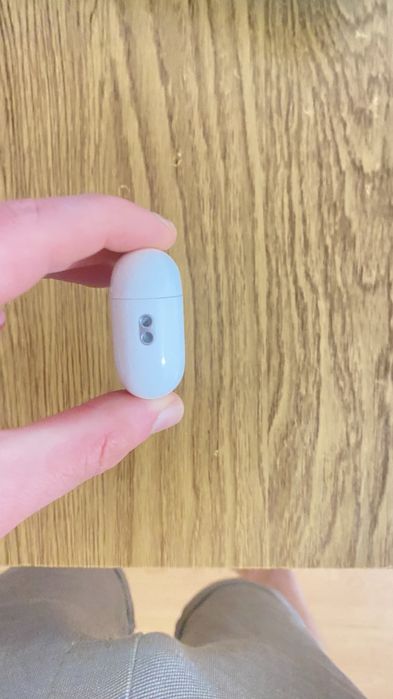 Vand carcasa cu casca dreapta airpods pro 3