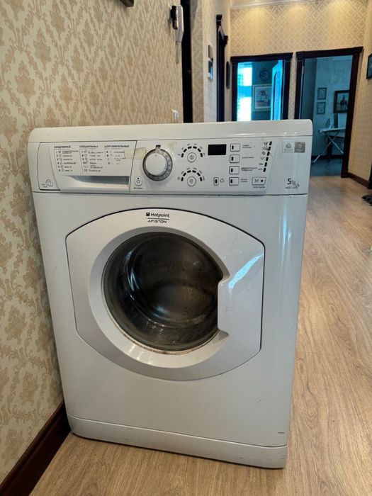 Продается стиральная машина Hotpoint Ariston