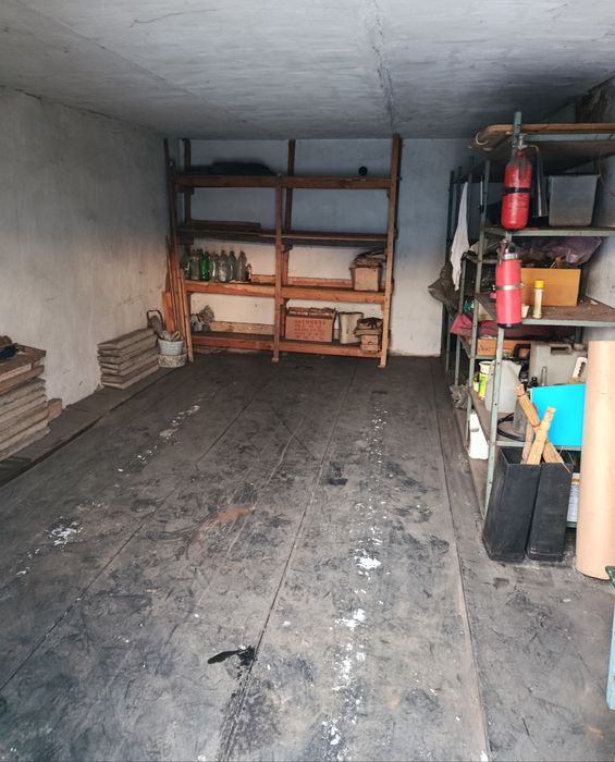 Продам гараж , за домом пионеров