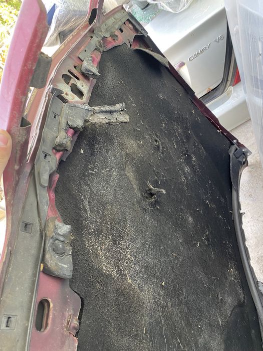 Капот на мерседес w124 Ешка