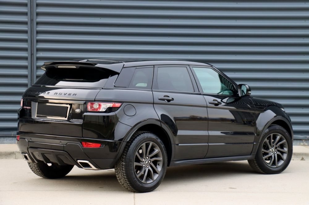 Range Rover EVOQUE *R-Dynamic*/2.2Diesel Automat / Meridian /Pano/FULL