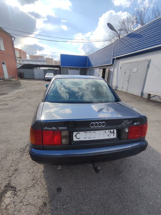 Продам Audi 100 C4