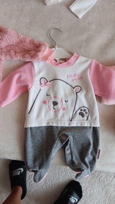 Бебешки дрехи за момиченце