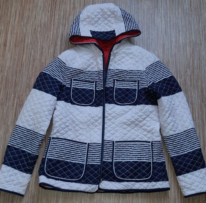 Продам куртку.Весна-осень.