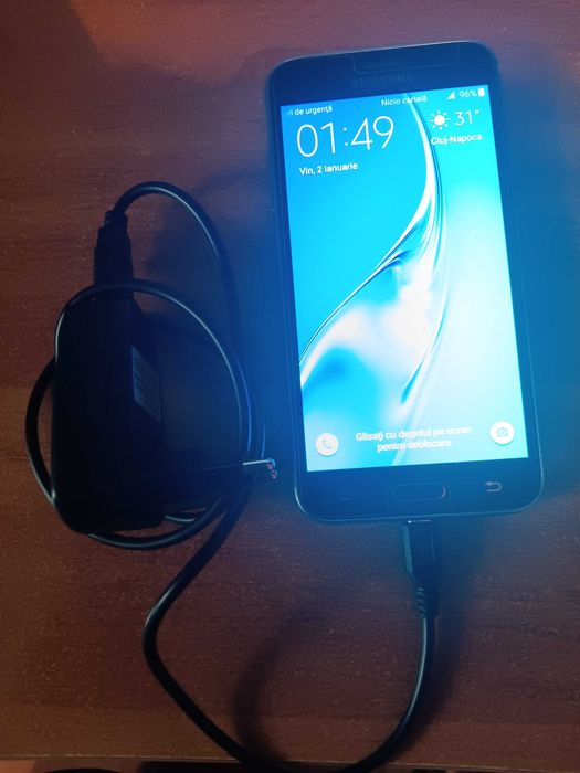 Vand 4 telefoane folosite personal cu vanzare finala si fara garantie