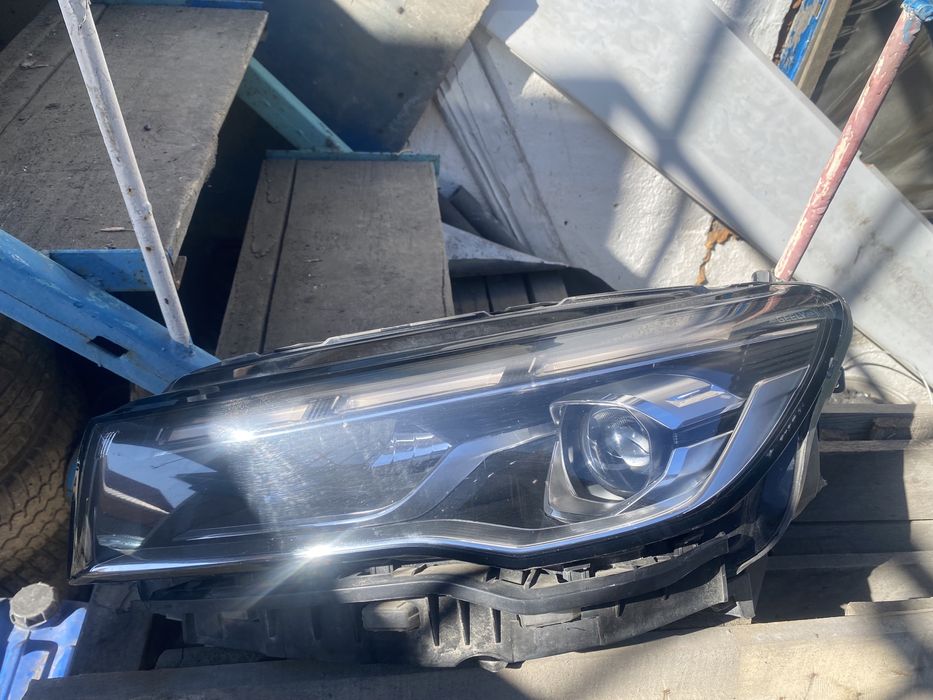 Проается фара Gelly