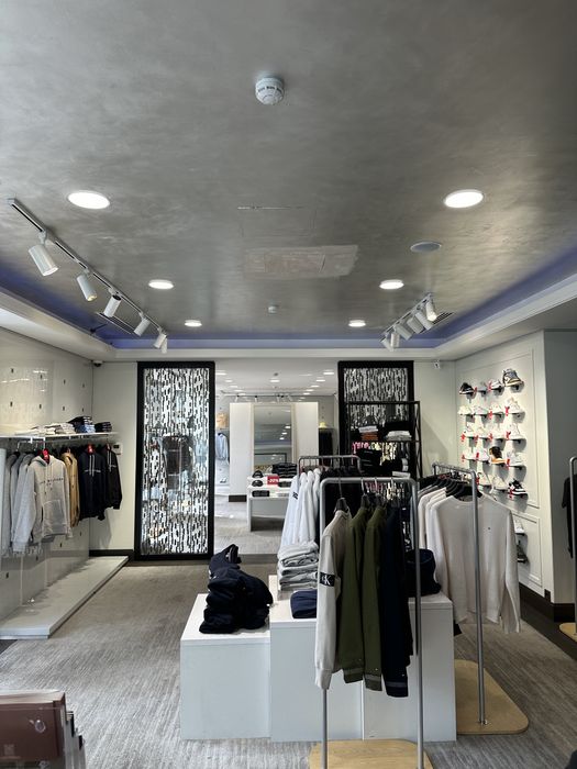 Продается готовый магазин одежды