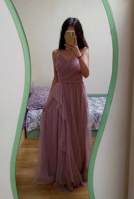 Лилава бална рокля