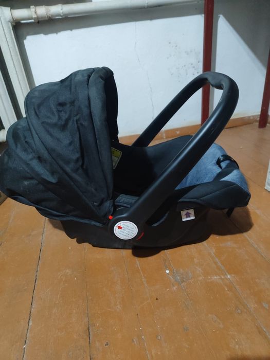 Автолюлька детская