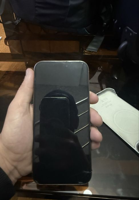 Iphone 16 pro max Titanium gold